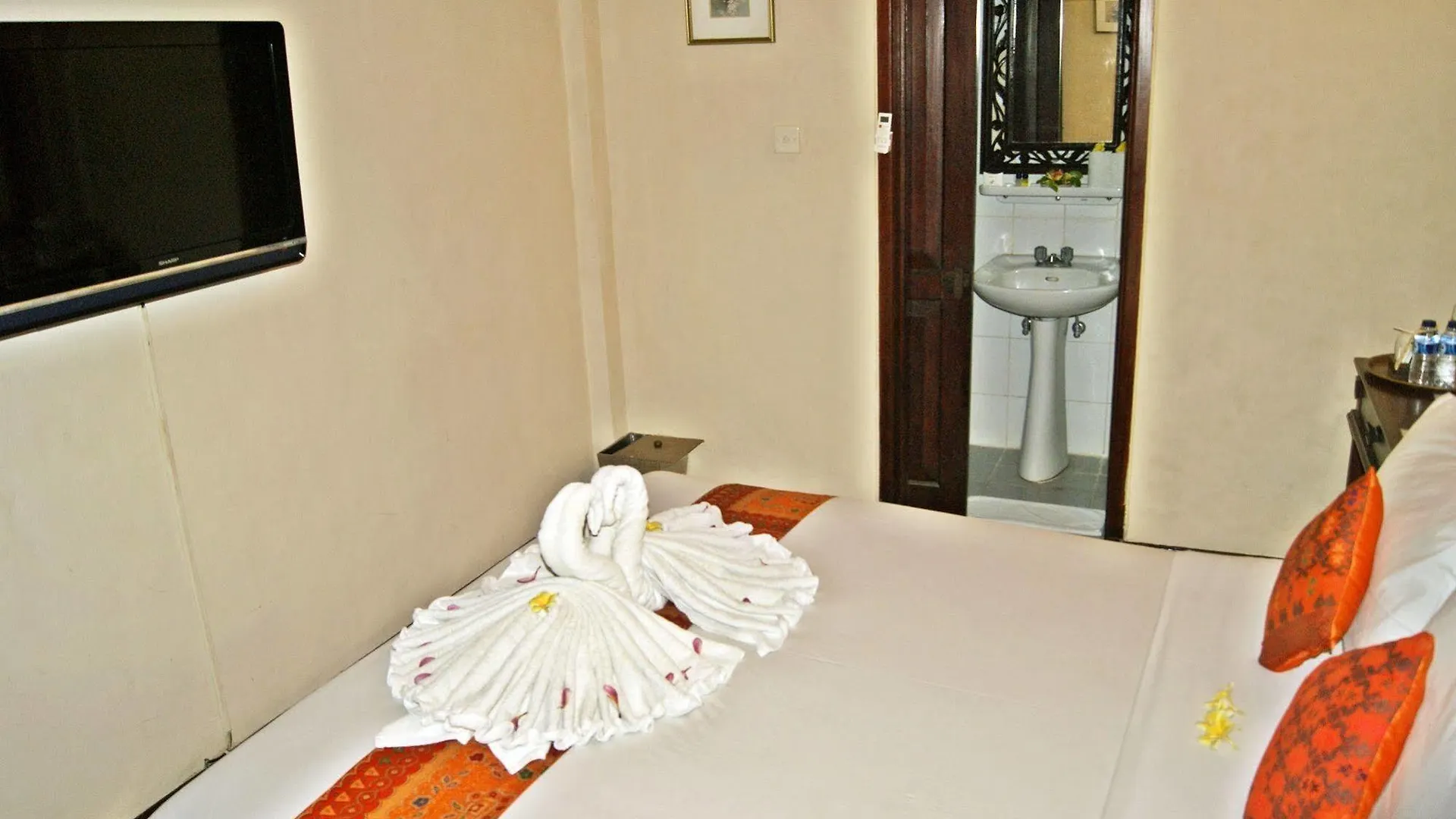 Aldeamento Turístico Royal Hotel And Villa Bali Legian